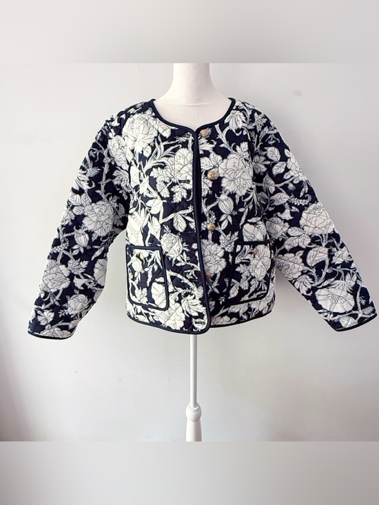 Time and Tru Jackets & Blazers - Time‎ & Tru Women 100% Cotton Floral Quilted Jacket XXL Navy Blue Coastal Casual